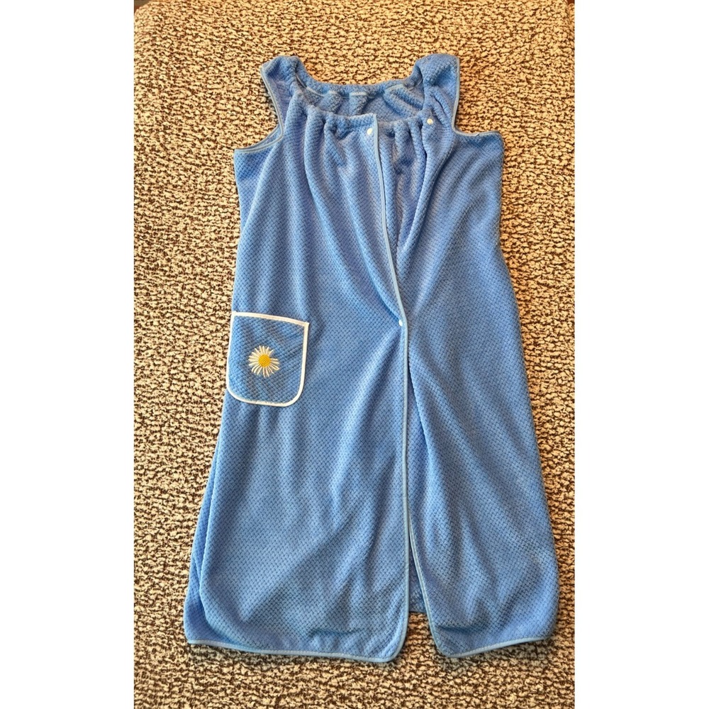 Ultra Soft Blue Wearable Towel Dress – Adult Pool & Bath Robe 130x100cm Daisy